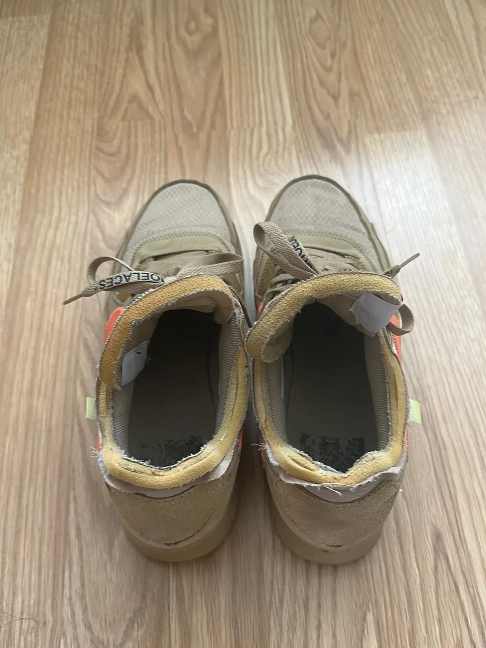 Nike off stitching collar